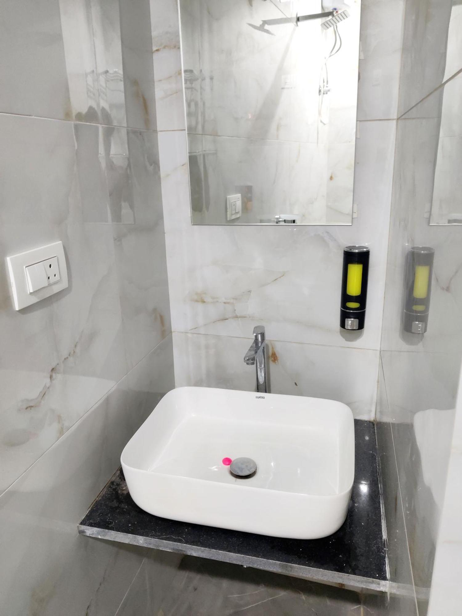 Hotel Comfy Inn Mumbai Exterior photo